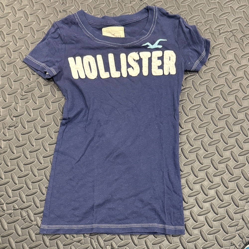 Hollister Navy Blue Short Sleeve Tee
